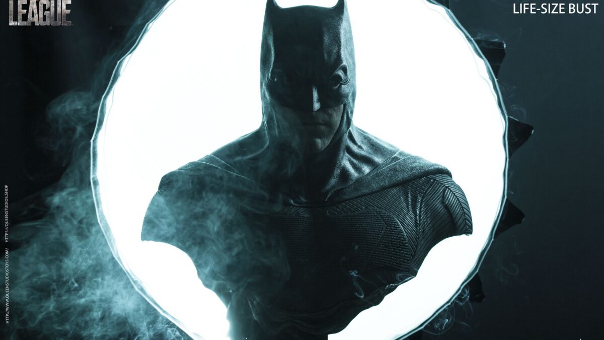Batman: nuovo busto a grandezza naturale di Ben Affleck in Justice League