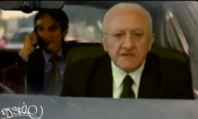 Vincenzo De Luca in Quelli che ben pensano di Frankie Hi NRG MC