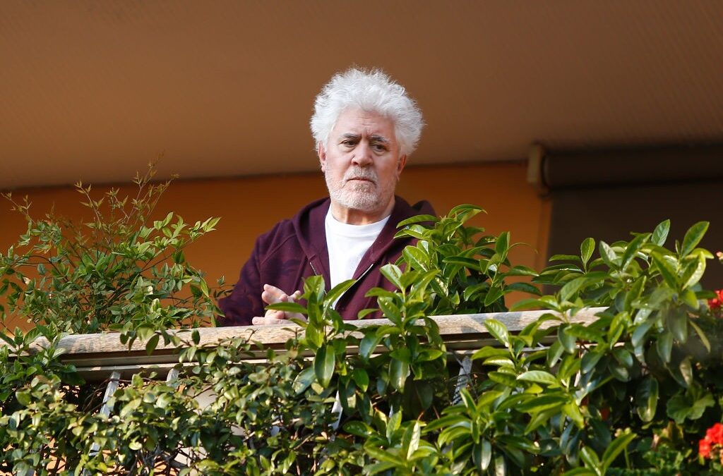 Pedro Almodóvar, stiamo vivendo una finzione di fantascienza