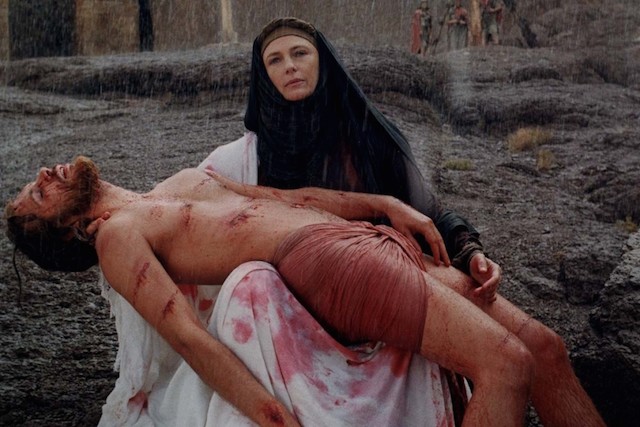 Jesus, su Raiuno la Pasqua ripropone il film-tv LuxVide