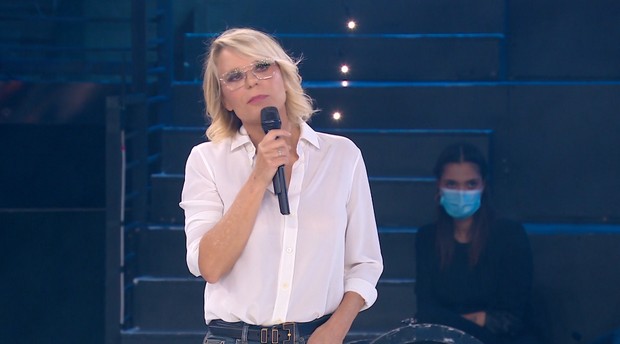 Maria De Filippi: “Amici torna con uno spirito diverso, Uomini e Donne è giusto che riparta. Temptation Island? Il contatto fisico non è fondamentale…”