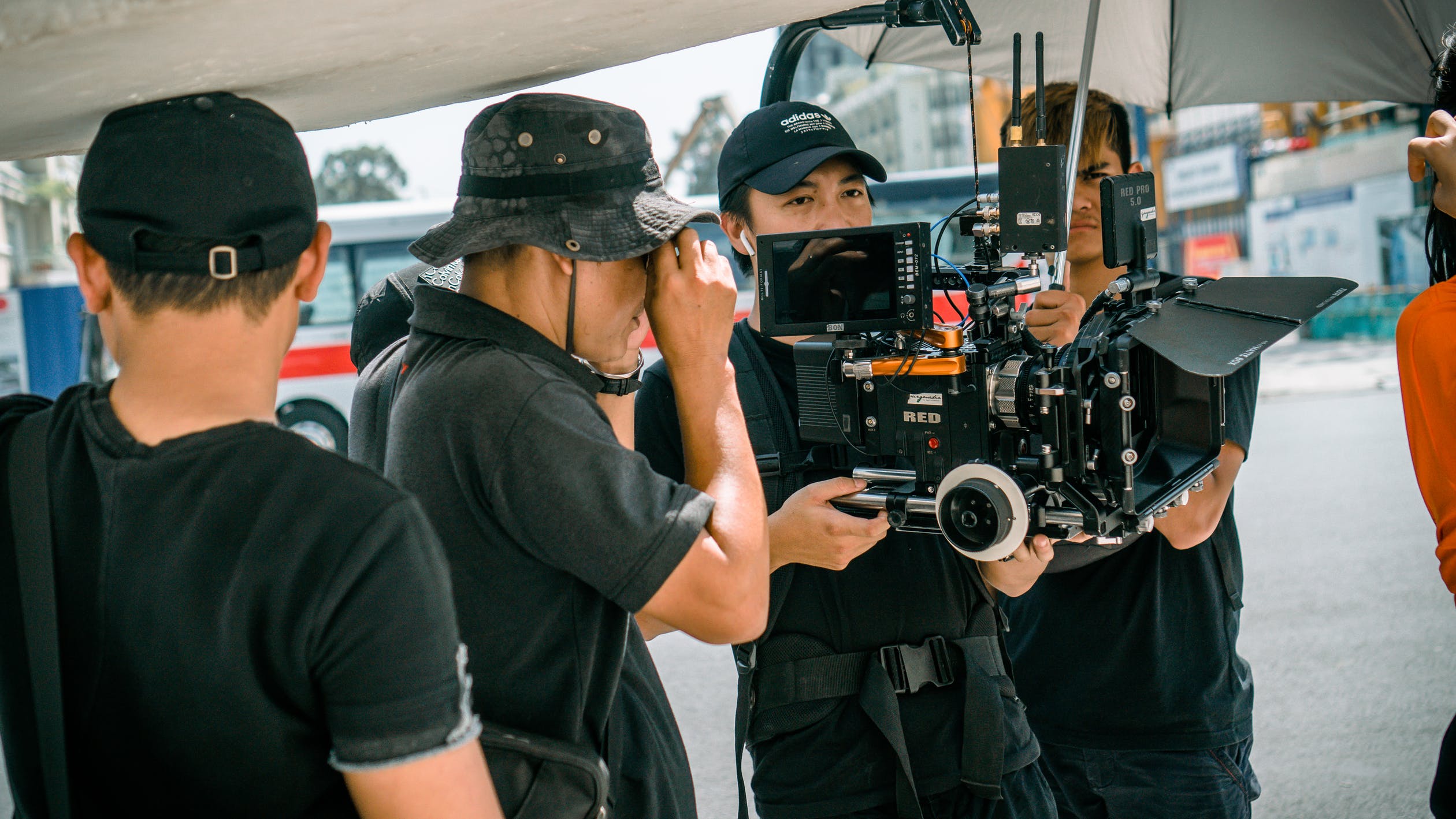 Cina, restrizioni ed incentivi per far riprendere le produzioni di film e serie TV