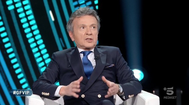 Grande Fratello Vip 4, Pupo e la frecciatina al caffeuccio a Barbara d’Urso? “Potremmo dire una preghiera…”