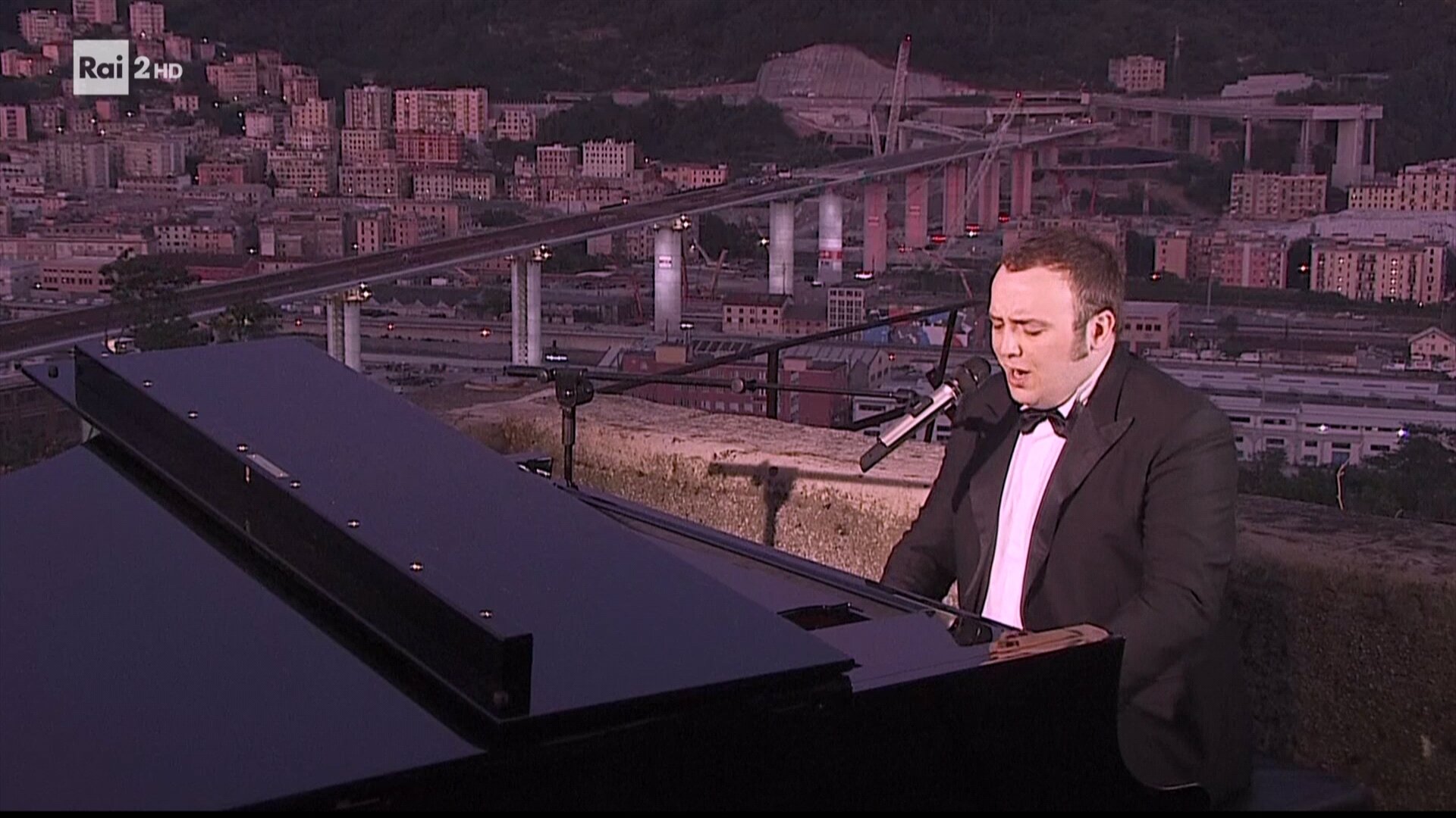 Che Tempo che Fa, ultima puntata di una stagione difficile e da incorniciare (anche per Gualazzi live al Ponte di Genova)