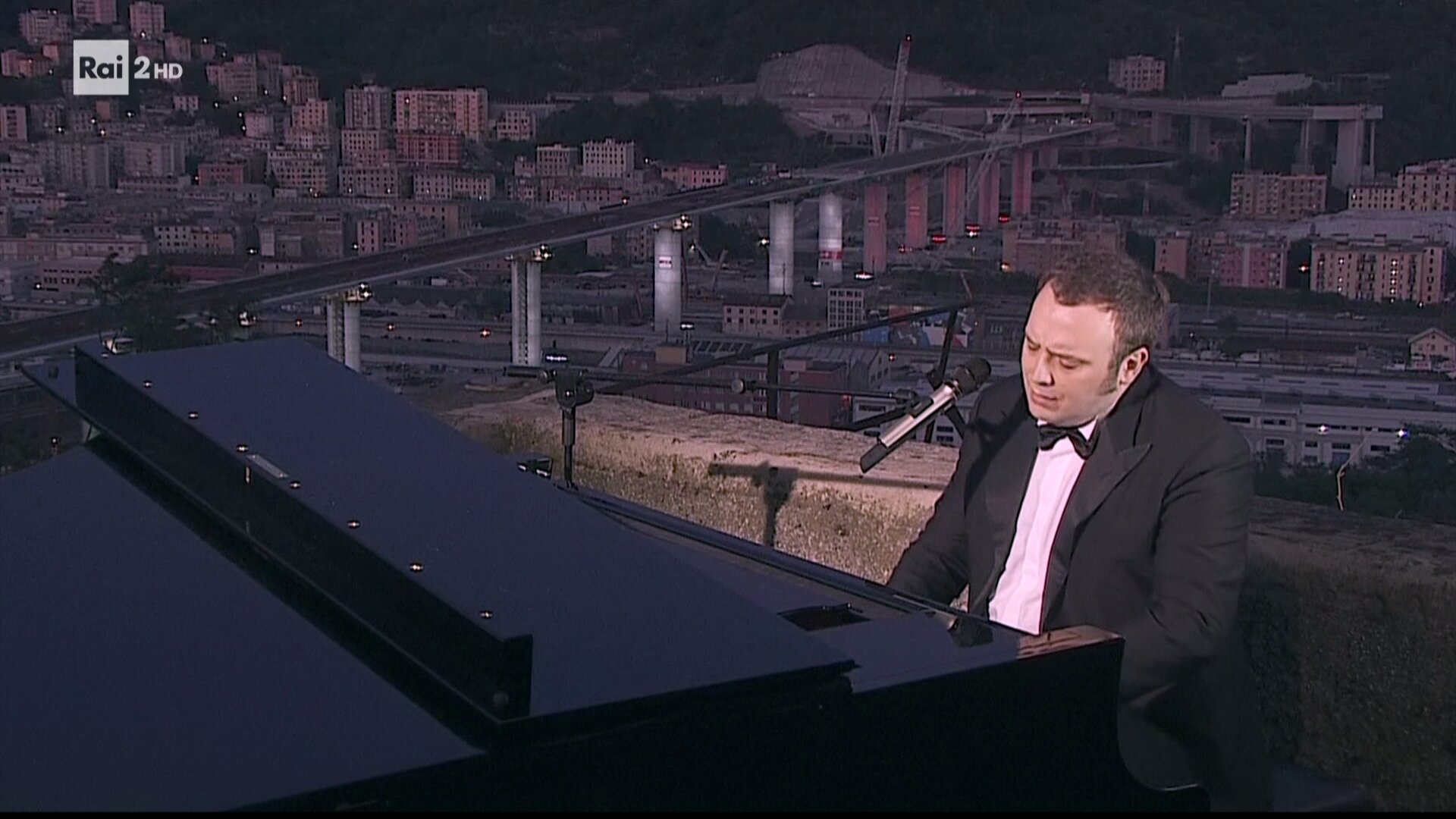 Che Tempo Che Fa, Gualazzi live a Genova
