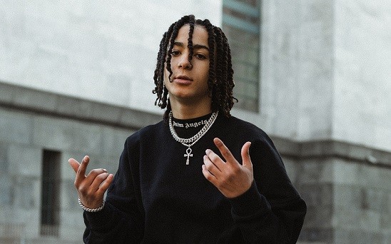MALCKY G a Blogo: “Mambolosco è un fratellone per me. Quando ho registrato “Wavy” ho subito pensato a lui”