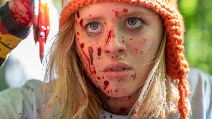 Becky: trailer del thriller con Kevin James sadico villain nazista