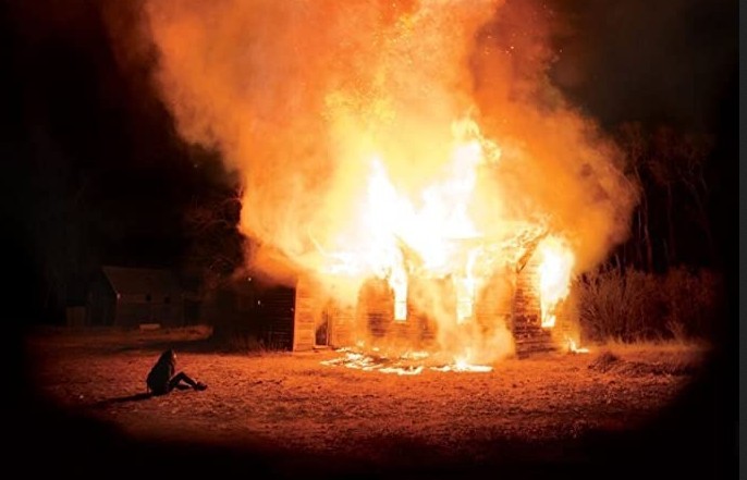 Before the Fire: trailer del thriller con pandemia di Charlie Buhler