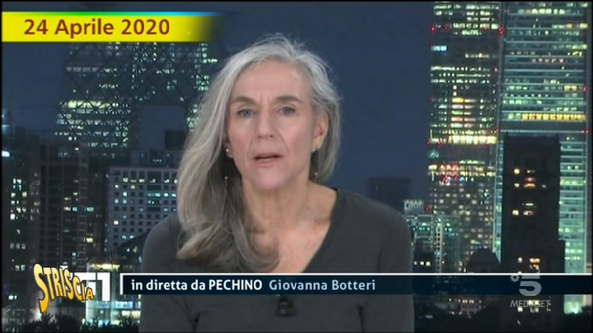 Striscia la notizia, pioggia di critiche per il servizio sui capelli di Giovanna Botteri (VIDEO)
