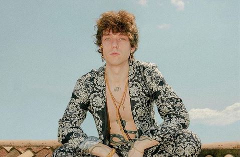 Irama, canzoni, Amici, Instagram e nuovo singolo