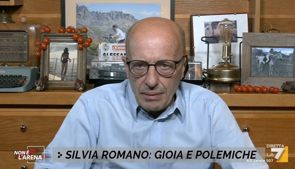 Sallusti cambia lo sfondo. Assieme ai pomodori ecco la foto (di spalle) della compagna