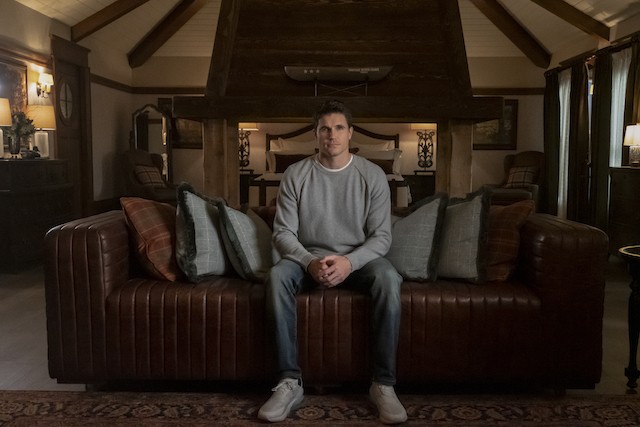 Upload su Prime Video, la recensione: Greg Daniels insegue Black Mirror e The Good Place