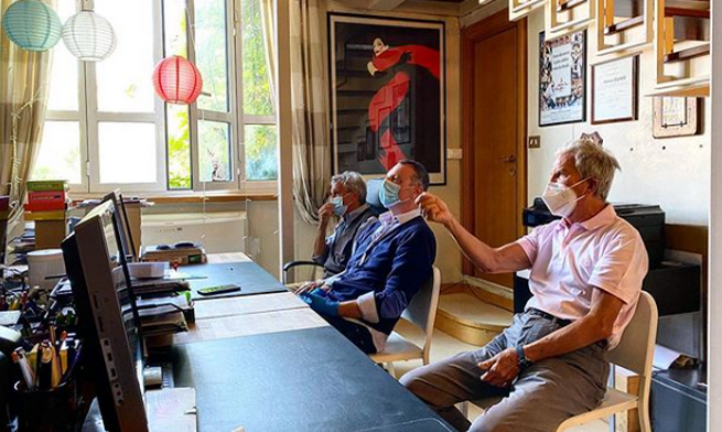 Sanremo 2021, ormai è certo (FOTO), sarà Amadeus bis. E per il cast spunta il nome di Elena Sofia Ricci (Retroscena Blogo)