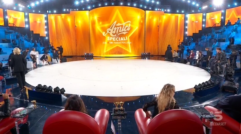 Amici Speciali: i The Kolors rinunciano alla finale, ecco chi li sostituirà (VIDEO)