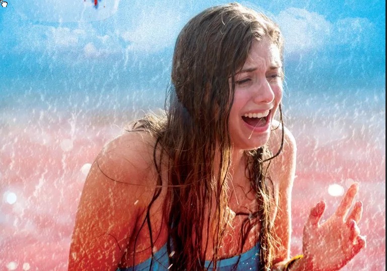 Aquaslash: trailer senza censure dell’efferato horror con parco acquatico infestato