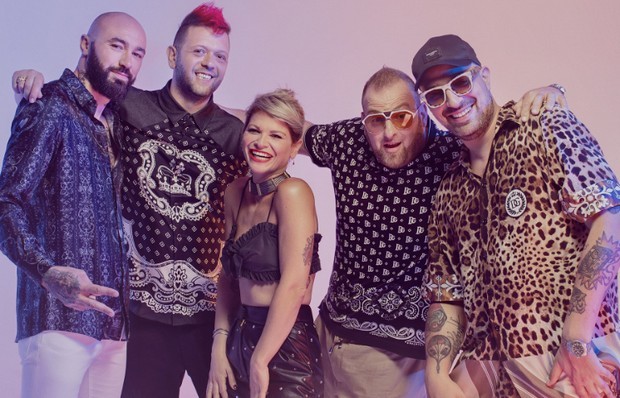 Karaoke: il nuovo singolo dei Boomdabash con Alessandra Amoroso
