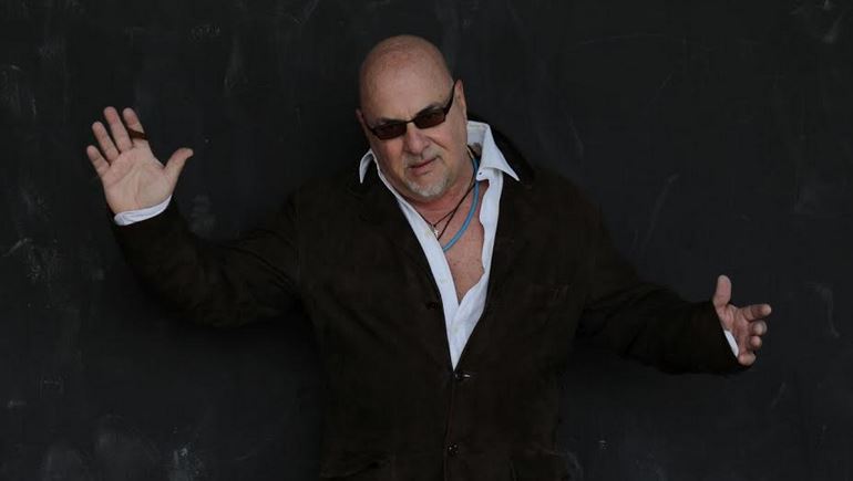Carlo Mey Famularo ci parla di Soul Cafè, il nuovo singolo, e del successo ultraventannale della sigla di “Un posto al sole”