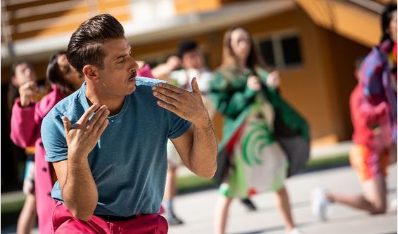 Il sudore ci appiccica, Francesco Gabbani: testo e video del nuovo singolo