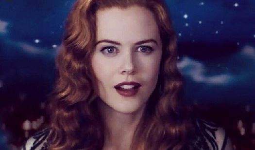 Nicole Kidman compie 53 anni: l’indimenticabile Satine in Moulin Rouge (video)