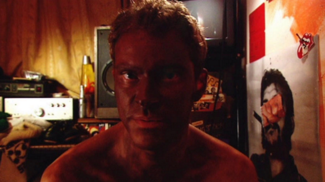 Effetto George Floyd, Netflix rimuove scena di Peep Show