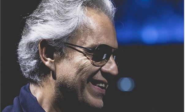 Andrea Bocelli tra le polemiche dopo i dubbi espressi sulla gravità della pandemia Coronavirus (video)