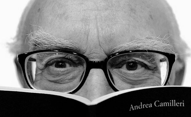 Andrea Camilleri, il ricordo tv a un anno dalla scomparsa