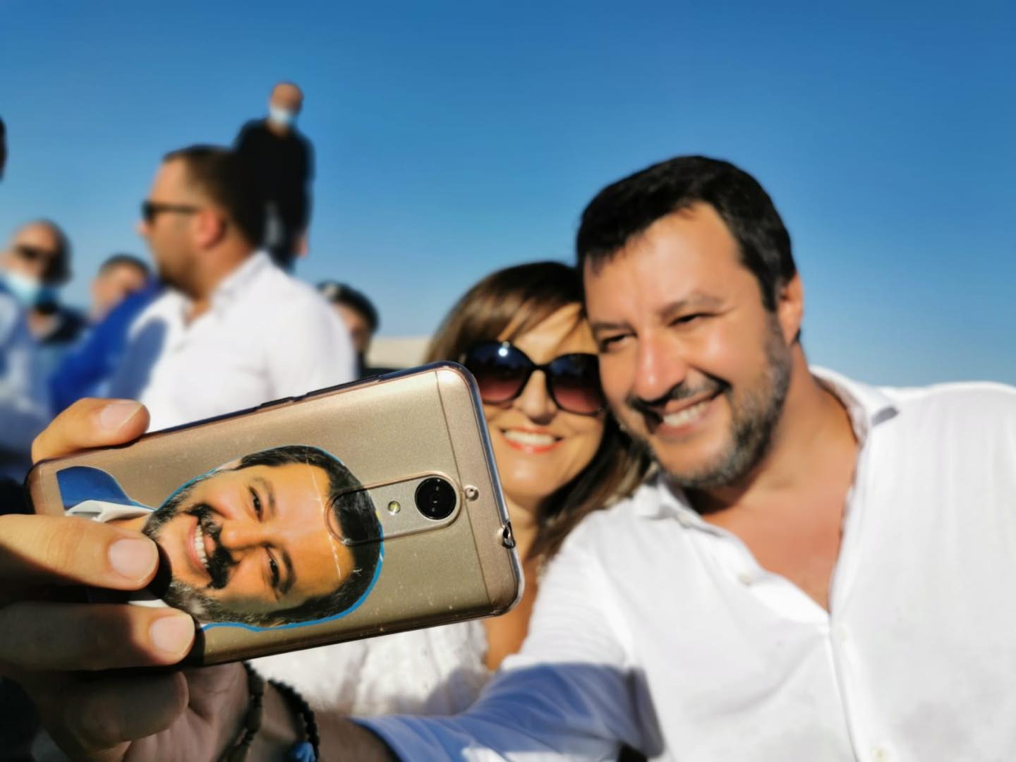 Salvini ha sottovalutato per mesi la seconda ondata e ora sostiene l’esatto contrario