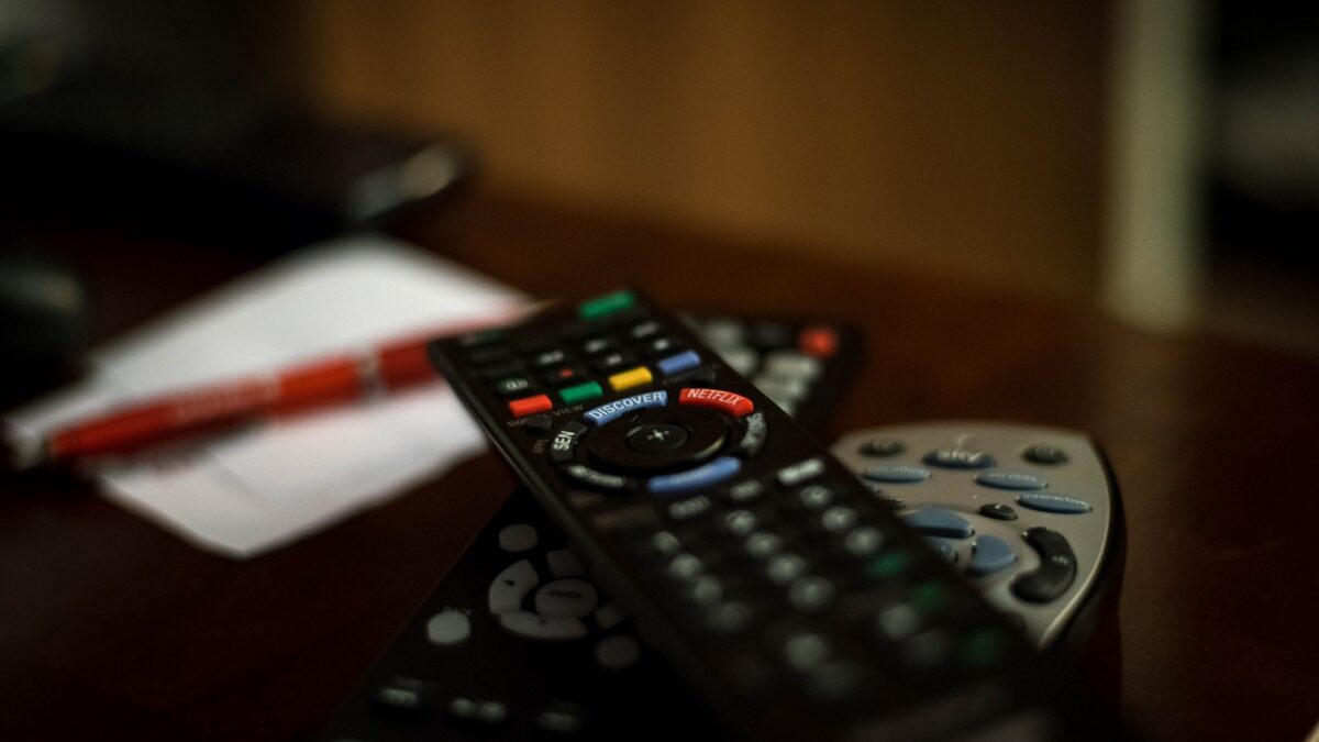 Programmi tv e titoli che limitano il format, da In Mezz’ora a DiMartedì, da È sempre mezzogiorno a Otto e mezzo