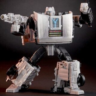 ritorno-al-futuro-e-transformers-sincontrano-in-una-action-figure-e-un-fumetto-crossover