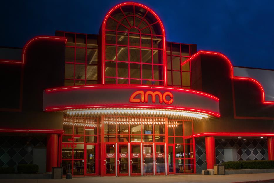 Tenet e Mulan: le nuove date di uscita influenzano le riaperture dei cinema americani