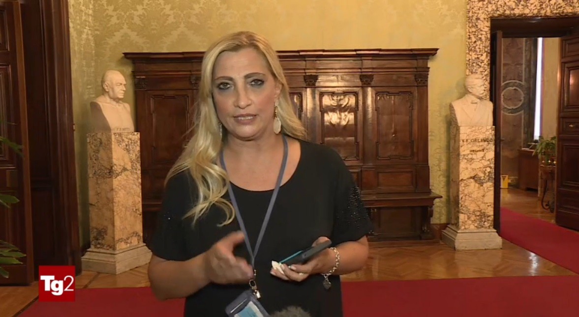Tg2, clamorosa gaffe in diretta: “Salvini non andrà a processo”