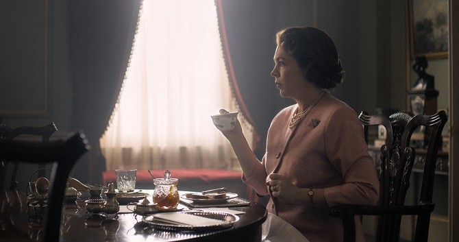 The Crown, Peter Morgan ci ripensa: avrà sei stagioni