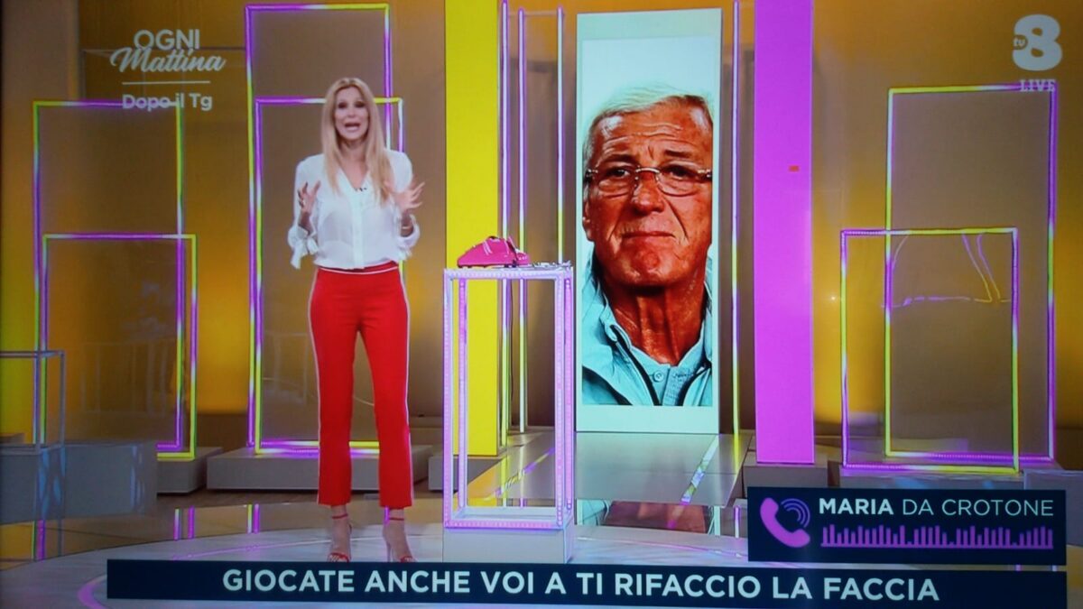 Ogni Mattina regala Sky Q, ma la vincitrice non ha internet a casa. Quando la tv popolare si imbatte nel popolo