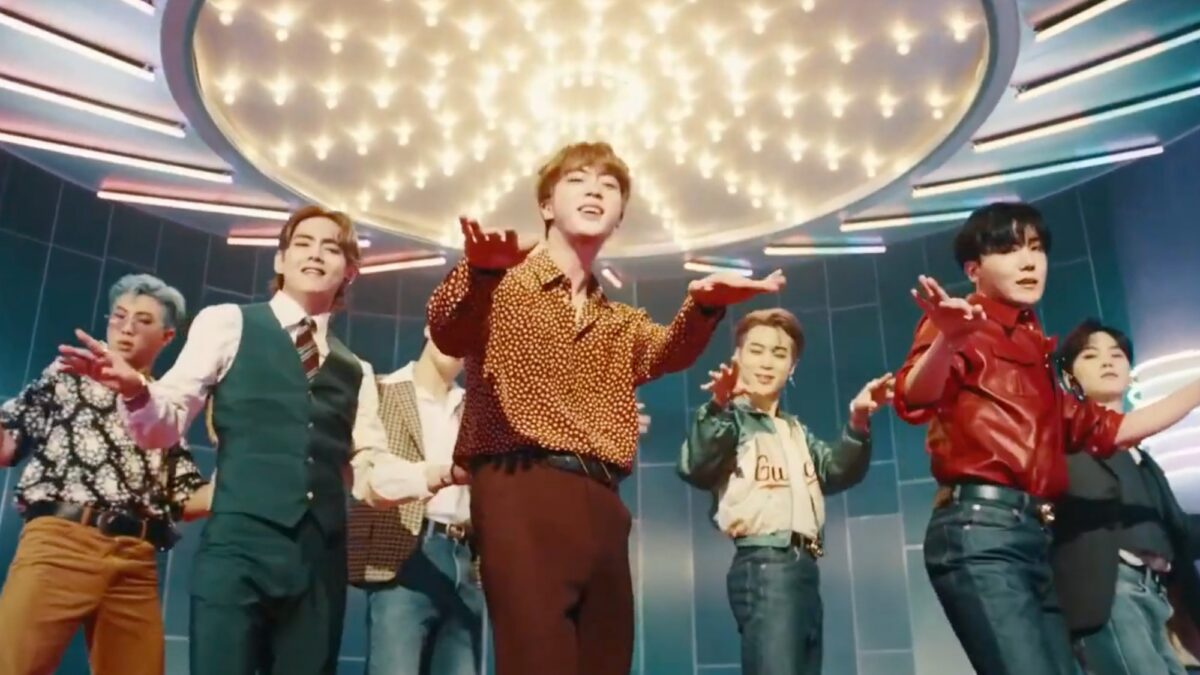Dynamite dei BTS è record di visualizzazioni su YouTube: il video è stato visto 98,3 milioni di volte in 24 ore