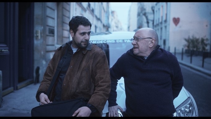 Chiamate un dottore!: foto e poster della commedia con Michel Blanc (al cinema dal 10 settembre)