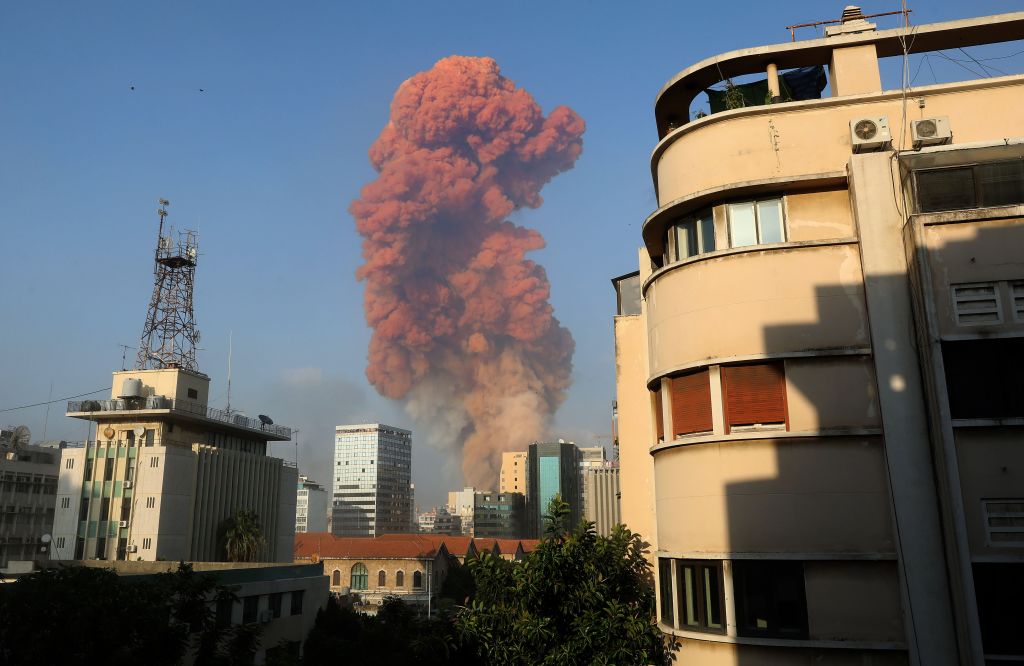 Esplosione a Beirut, le immagini sul web (e la tv sonnecchia)