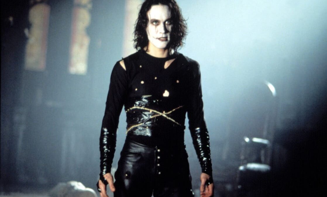 Il Corvo: il costume di Brandon Lee venduto all’asta per 25.000$