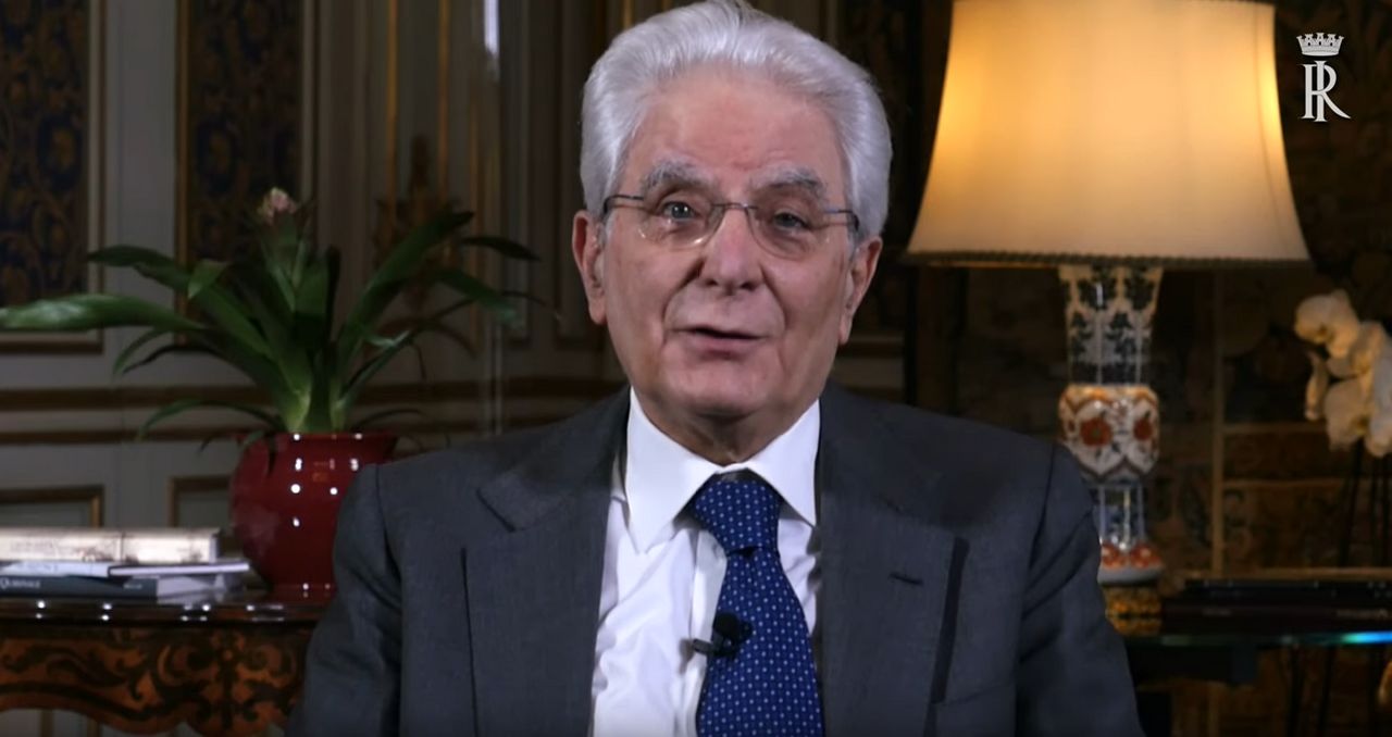 Mattarella: “Vaccinarsi è un dovere. Questo è tempo di costruttori”
