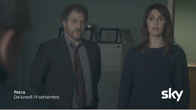 Petra, un promo della serie tv Sky con Paola Cortellesi