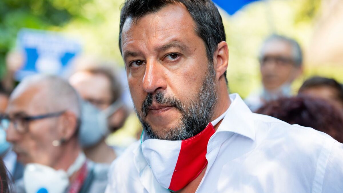Dpcm Natale, Salvini al premier: “Fermati, c’è il diritto alla famiglia”