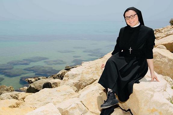 Auguri a Suor Cristina, oggi compie 32 anni: che fine ha fatto la vincitrice di The Voice of Italy?