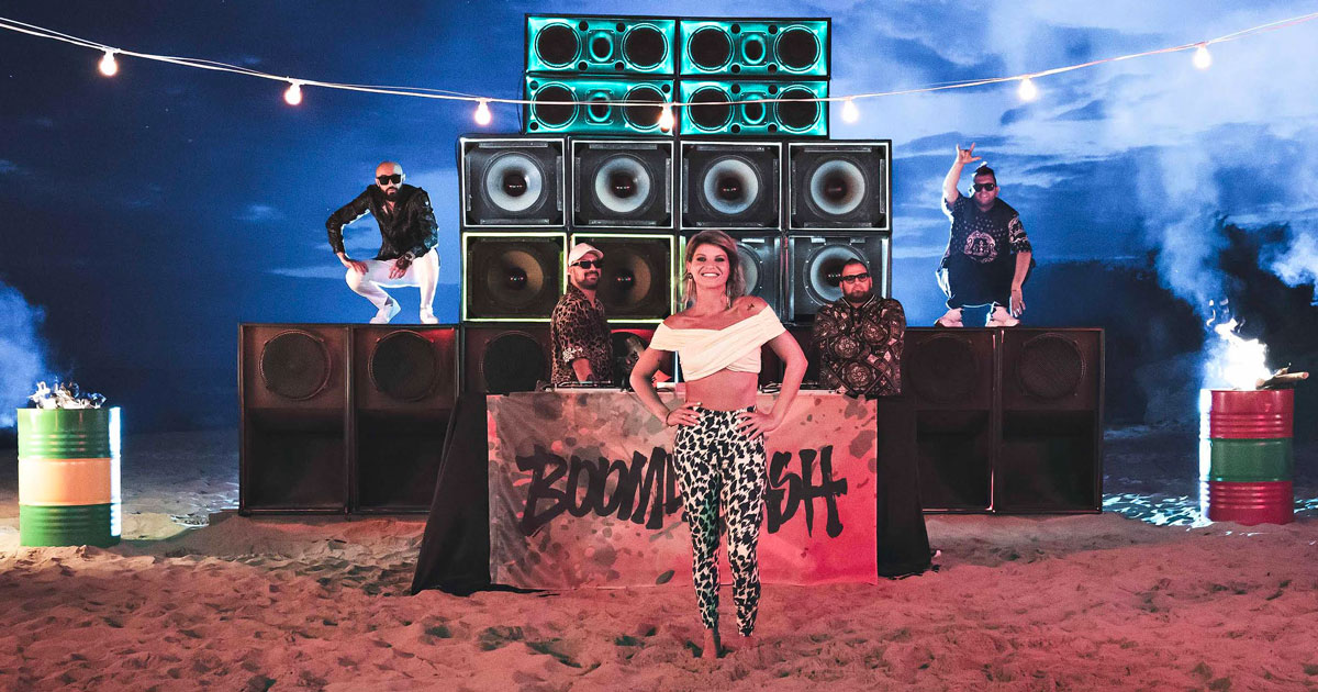 Le canzoni dell’estate 2020: quali sono i tormentoni? Da “Karaoke” a “Ciclone”