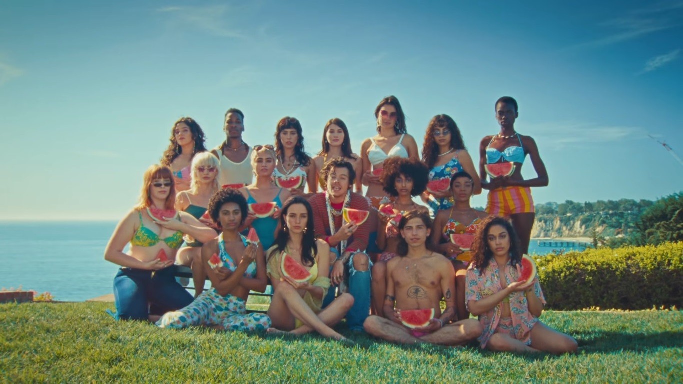 Harry Styles conquista la sua prima numero 1 in Usa con “Watermelon Sugar”