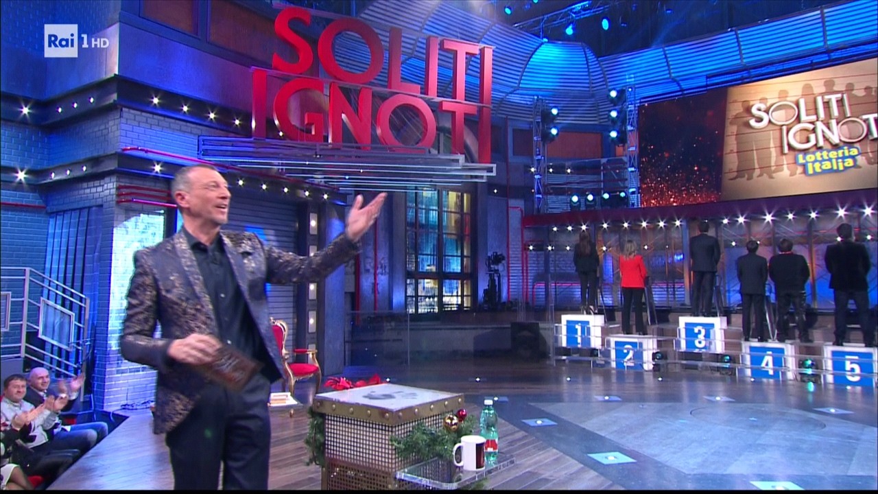 Soliti Ignoti – Il ritorno non cambia formula, la rifinisce