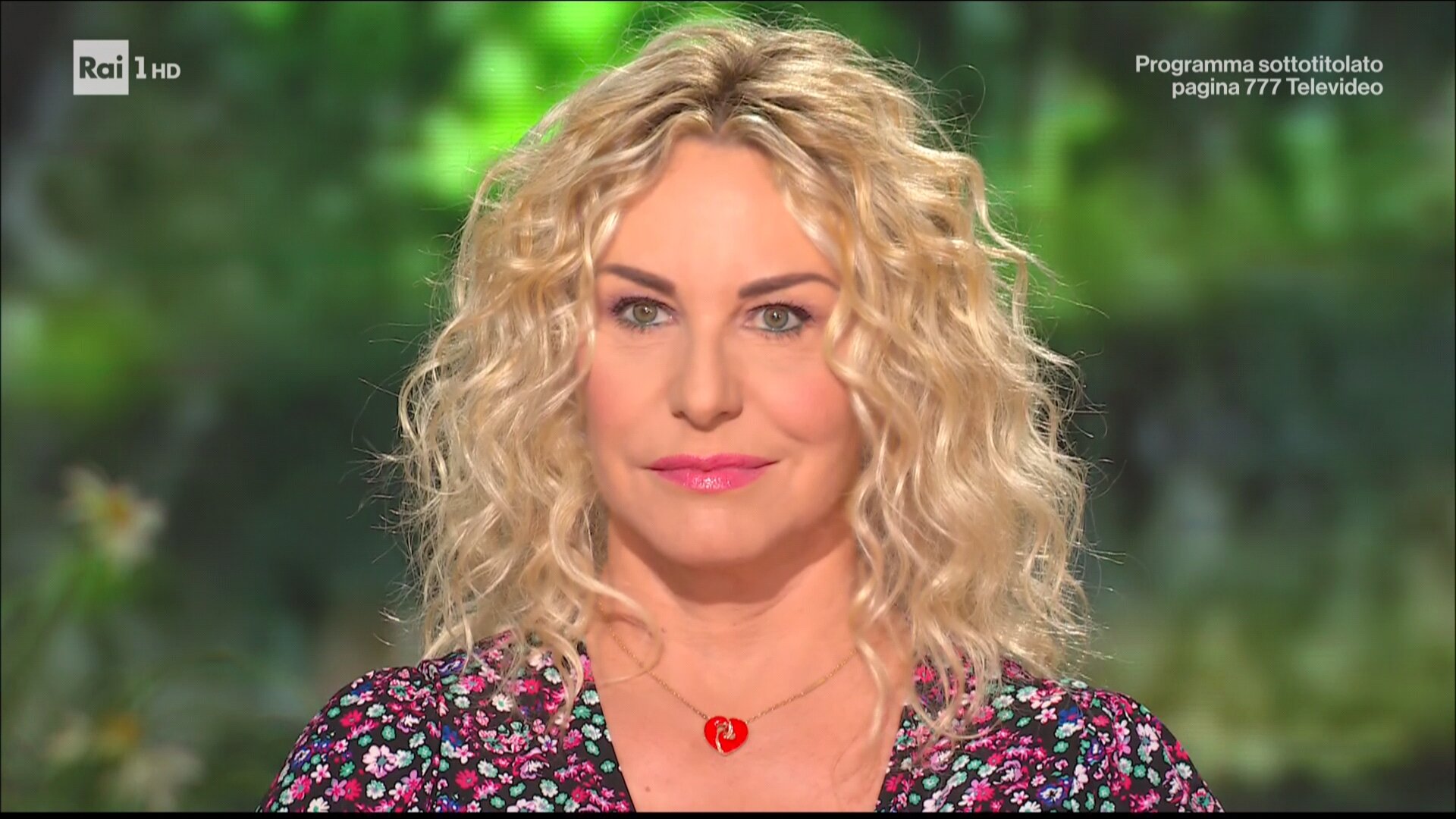 È sempre mezzogiorno, il debutto commosso di Antonella Clerici