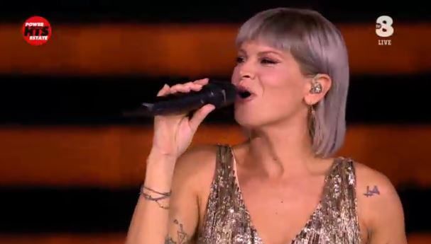 RTL 102.5 Power Hits Estate 2020: il tormentone dell’estate 2020 è Karaoke di Boomdabash e Alessandra Amoroso