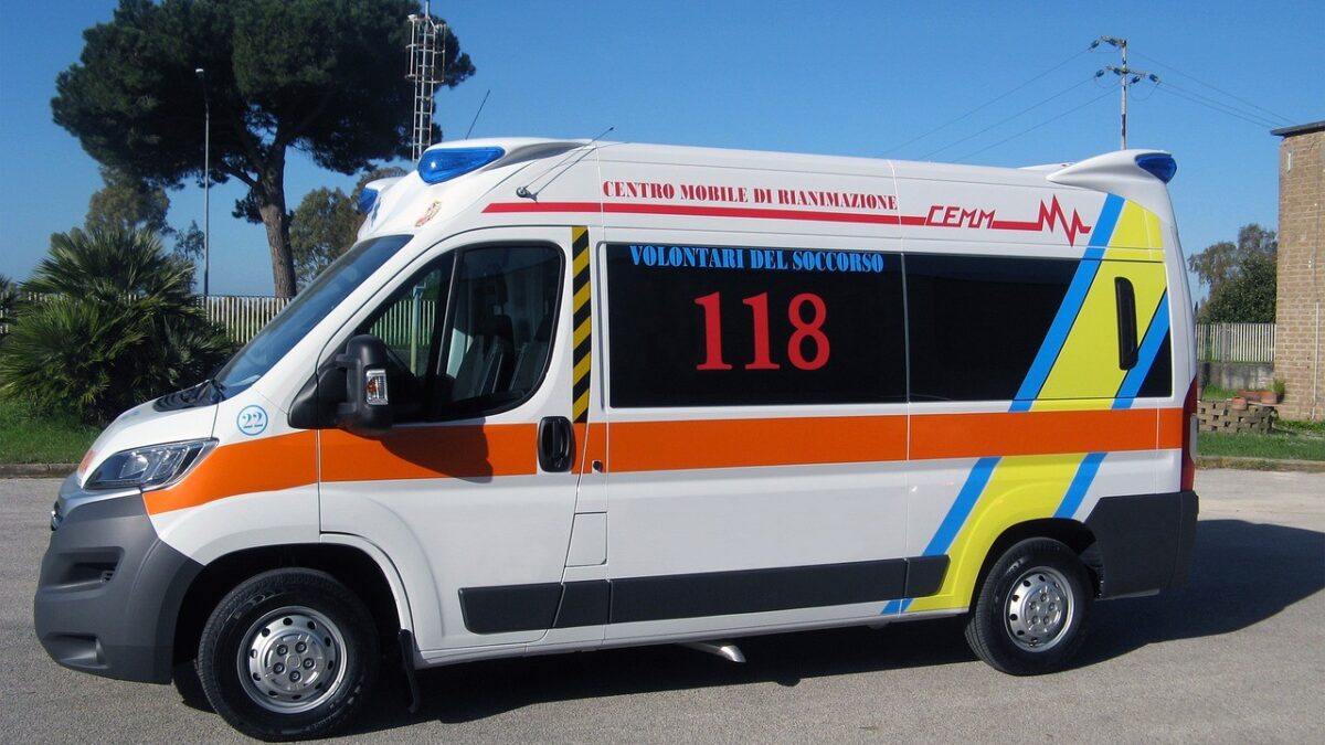 Napoli: 11enne si uccide lanciandosi dal balcone, istigazione al suicidio?