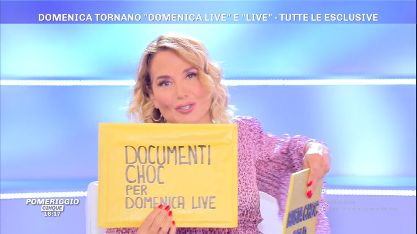 Domenica Live, le ‘news choc’: i followers ‘truccati’ di Dosio, Soleil ‘scagiona’ Iconize