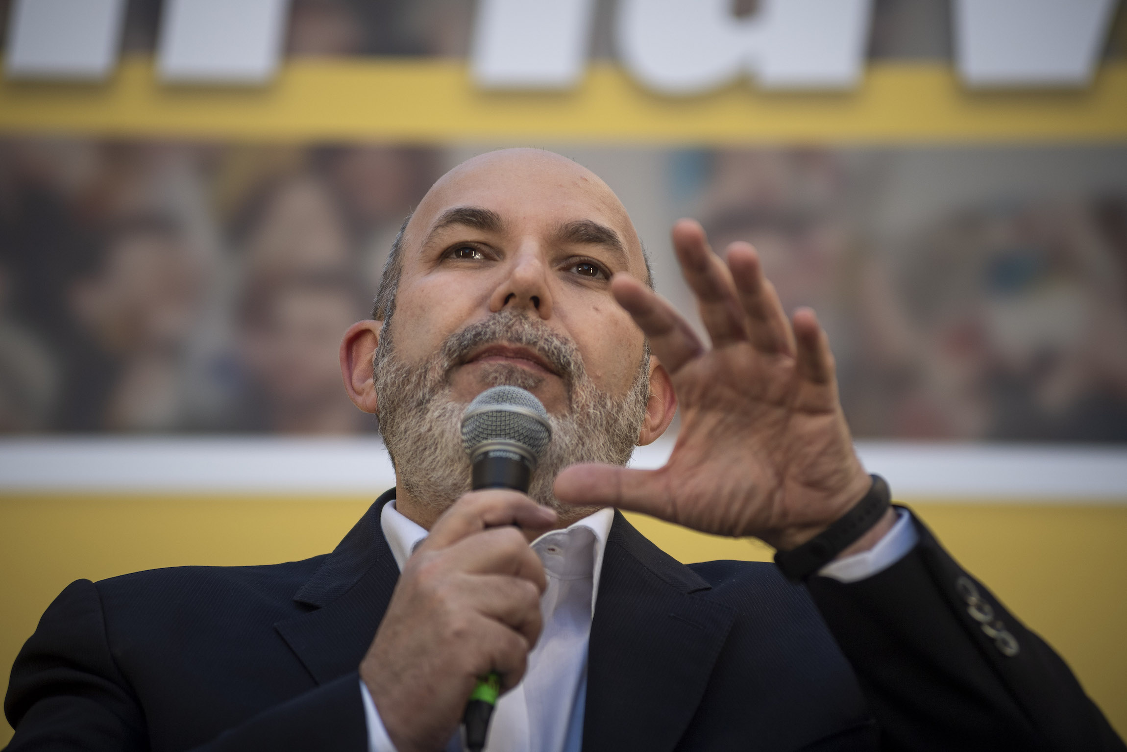 Vito Crimi all’assemblea M5S: “Tre proposte per la nuova leadership”. Ma per ora nessun voto