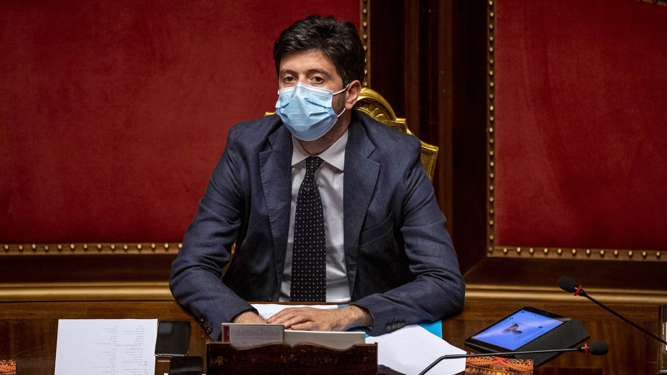 Speranza ai sindaci: “La curva non è piegabile senza sacrifici’”
